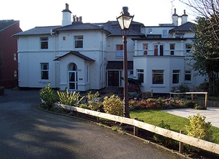 Lear House Residential Care Home, residential care home in Wirral