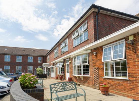 Ravenscourt Nursing Home care home in Hornchurch