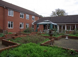 Larchwood Nursing & Residential Home, nursing home in Norwich