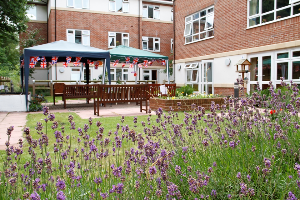 Ty Enfys Care Home, nursing home in Pentwyn