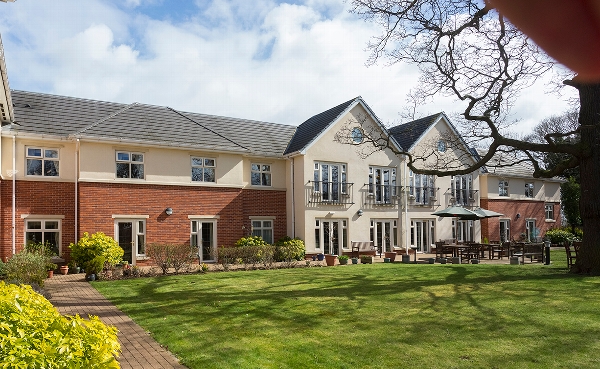 Hall Park Care Home, residential care home in Nottingham