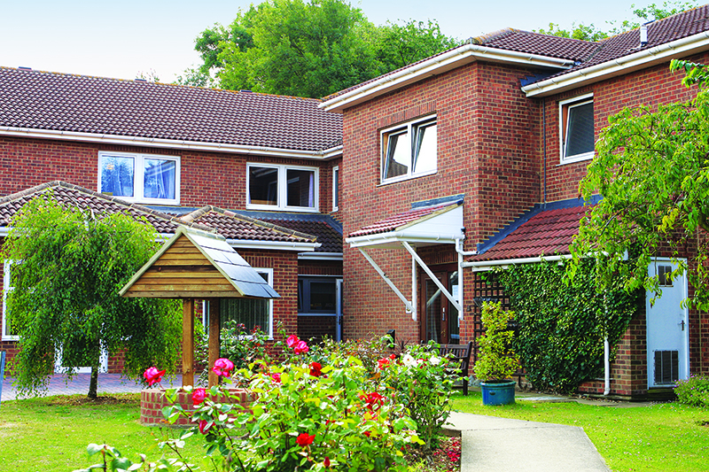 Russell Court Nursing Home, nursing home in Longfield