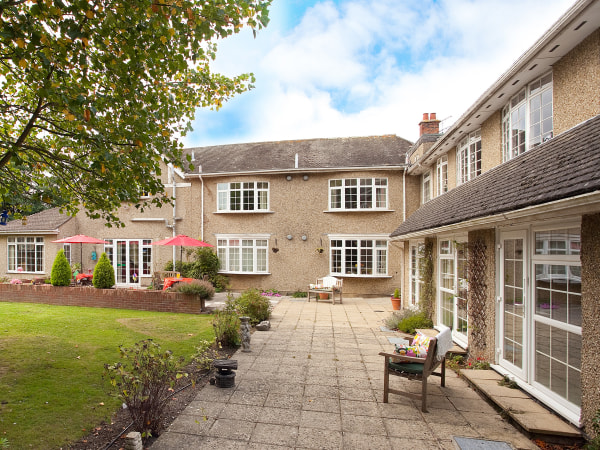 Chestnut Court Rest Home, residential care home in New Milton