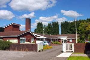 Trem-y-Glyn Care Home, residential care home in Tonna