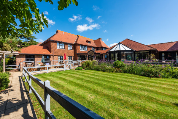 Caer Gwent Nursing Home, nursing home in Worthing