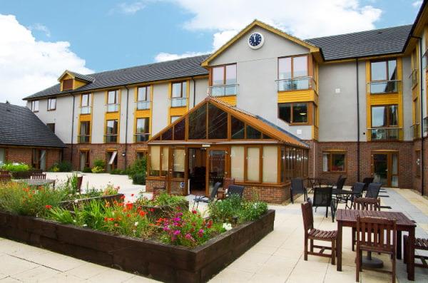 Mulberry Court Care Home, residential care home in Luton