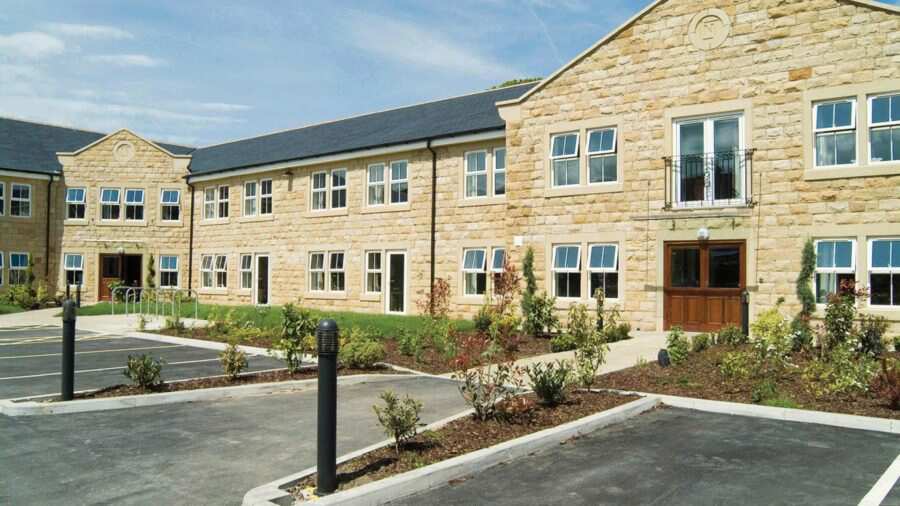 Sutton Hall & Sutton Lodge Care Home, nursing home in Steeton