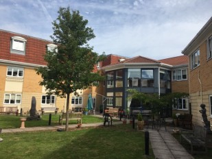Willowbrook House Nursing Home, nursing home in Trowbridge