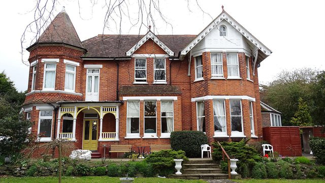 Felix Holme Residential Care Home, residential care home in Eastbourne