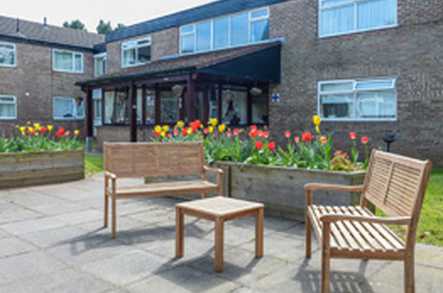 Mill Heath Nursing Home, nursing home in Allt-yr-yn