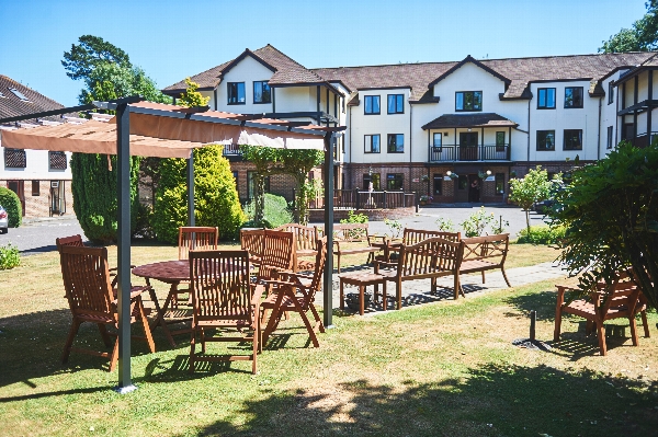 Tadworth Grove Nursing Home, nursing home in Reigate and Banstead