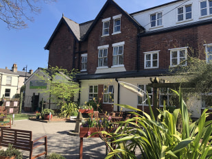 Twelve Trees Residential Care Home, residential care home in Norton