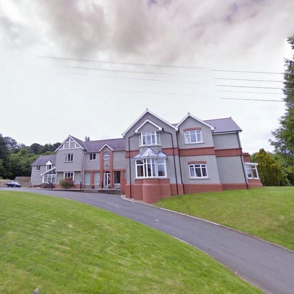 Glyn Nest Care Home, residential care home in Newcastle Emlyn