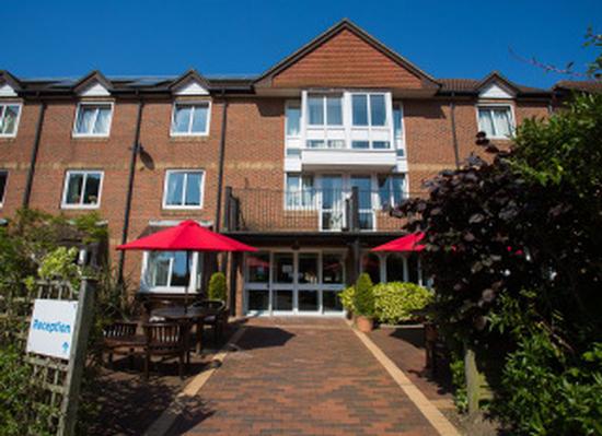 Queensmount Nursing Home, nursing home in Bournemouth