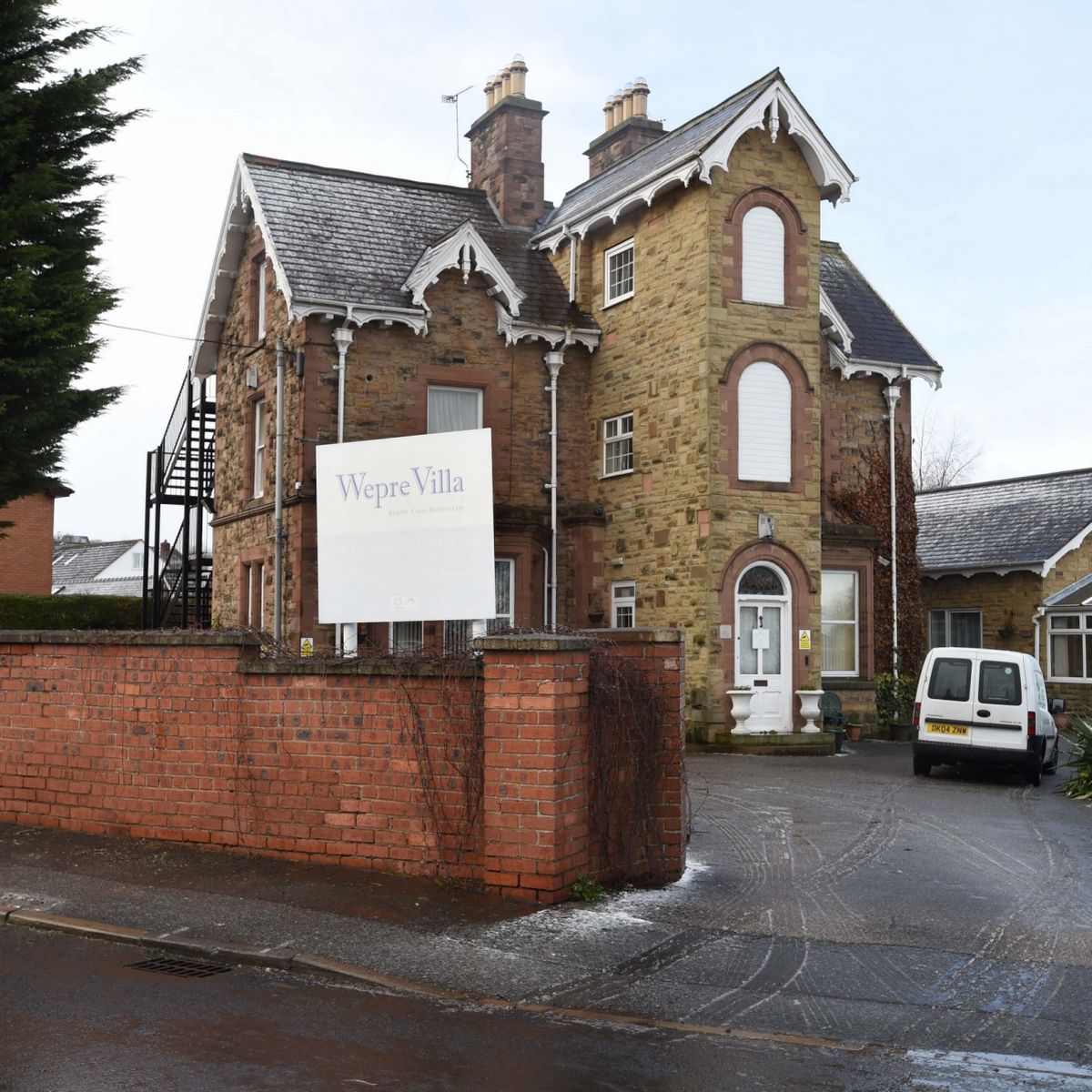 Wepre Villa Nursing Home, nursing home in Shotton