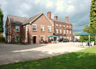Yr Hafod Care Home, residential care home in Llangoedmor