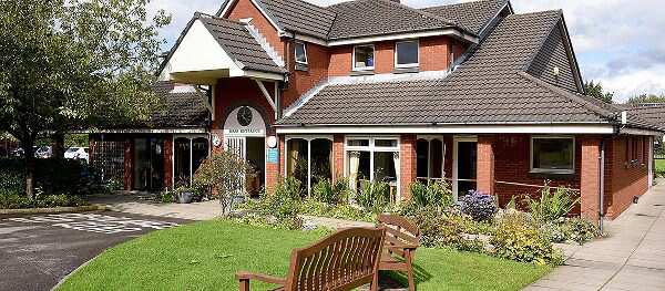 Shaw Side Care Village, nursing home in Shaw