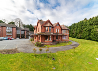Ceris Newydd Nursing Home care home in Llandygai