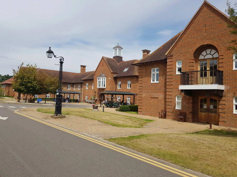Huntley Close Care Home, residential care home in Staines