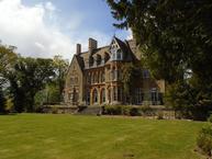 Oasis House Care Home, residential care home in Bedford