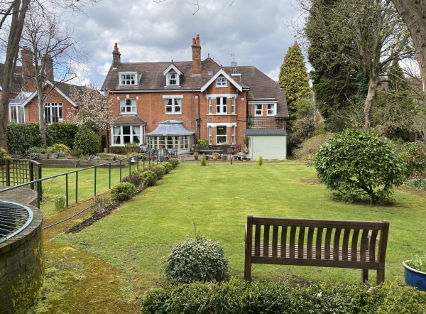 Priors Mead Retirement Home, residential care home in Reigate and Banstead