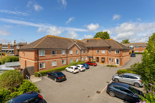 Polegate Nursing Centre, nursing home in Long Man