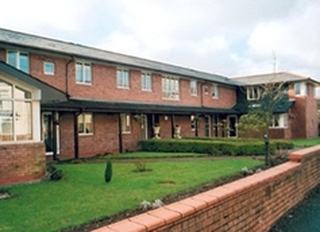 Maes-Y-Dderwen Nursing Home, nursing home in Tredegar