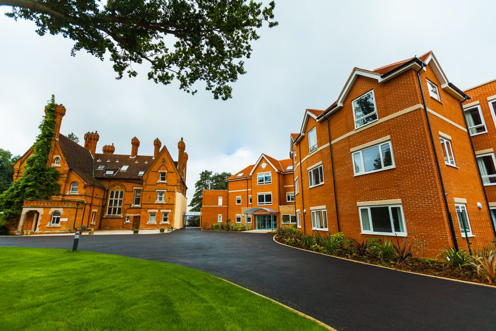 Broomhill Nursing Home, nursing home in Spratton
