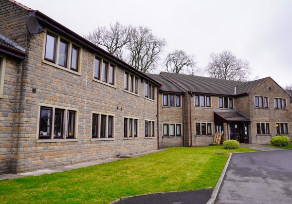 Peel Gardens Nursing Home, nursing home in Newchurch