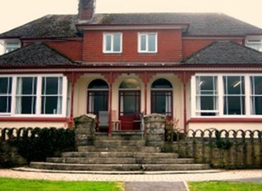 Oaklands Residential Care Home, residential care home in Southwick