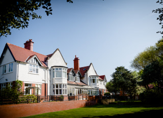 Warren Park Nursing Home, nursing home in Crosby