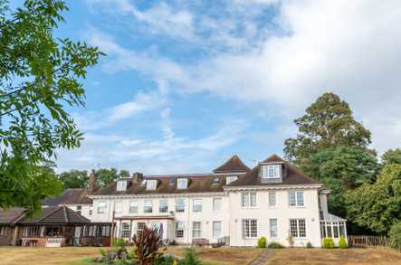 Warren Lodge Care Centre care home in Reading