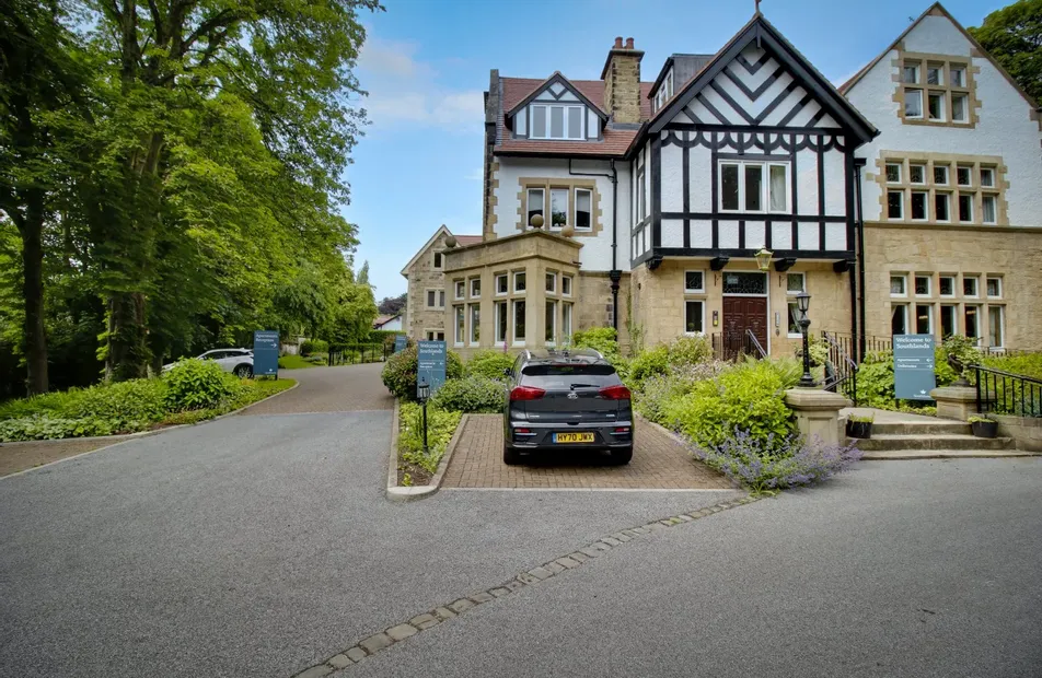 Southlands Retirement Apartments, nursing home in Leeds