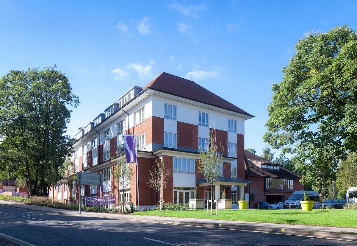 Signature at Bentley House Nursing Home, nursing home in Hertford