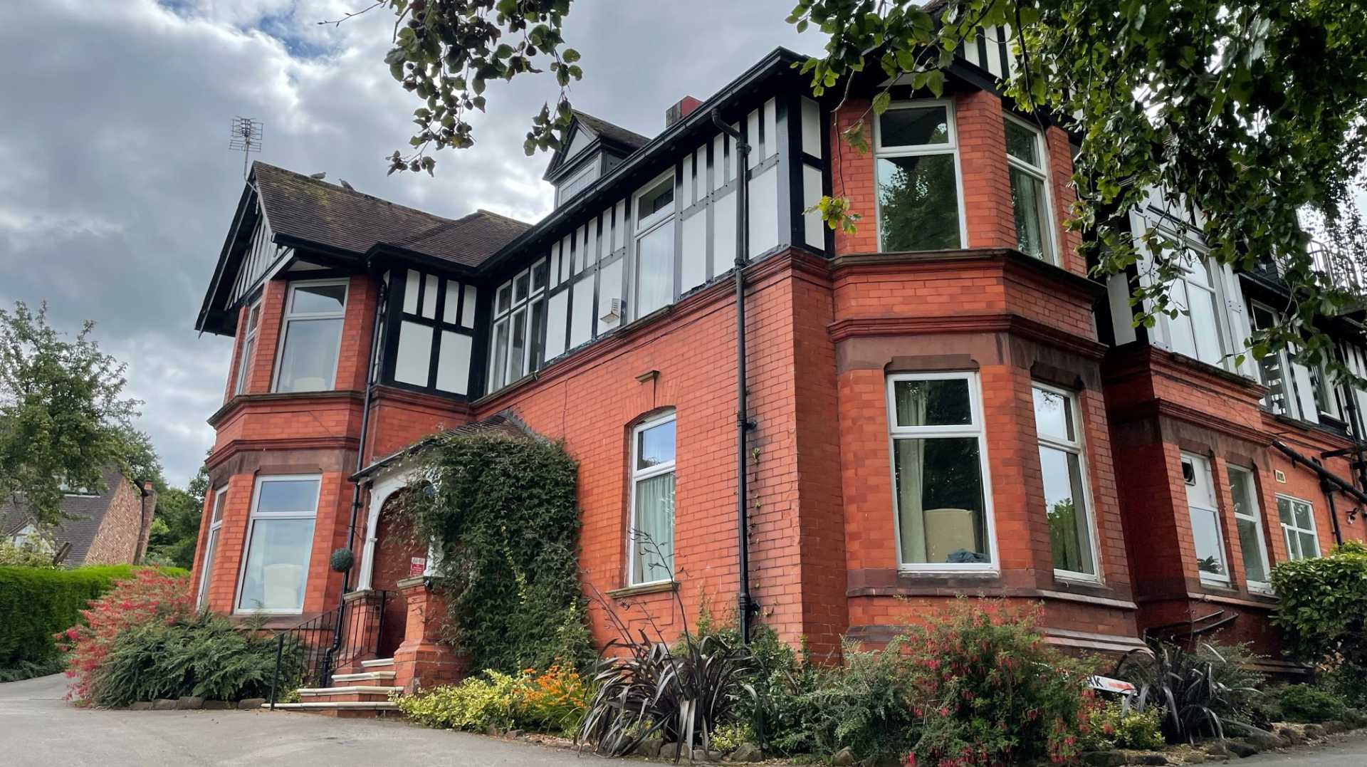Hillcrest Residential Care Home, residential care home in Frodsham