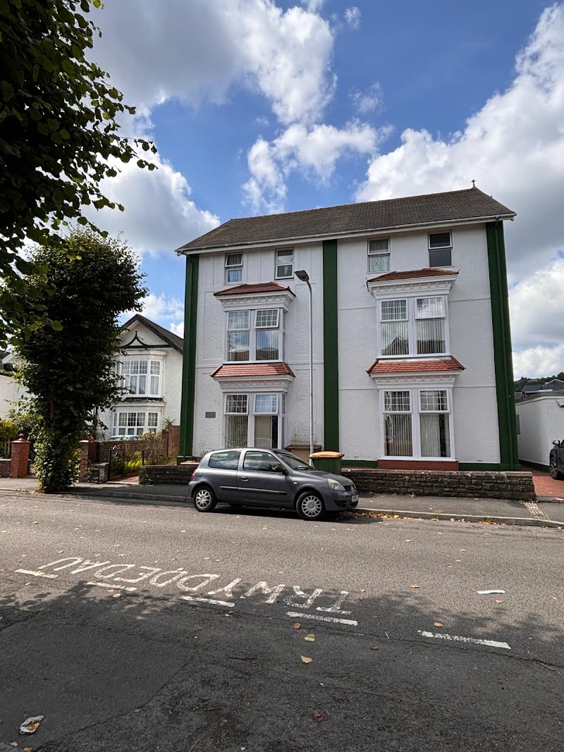 Lyndell House Nursing Home, nursing home in Landore