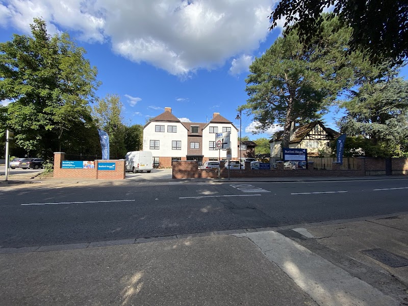 Burford House Residential Care Service, nursing home in Chorleywood
