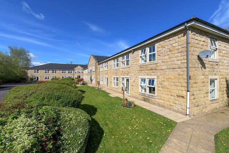Sutton Hall & Sutton Lodge, nursing home in Keighley