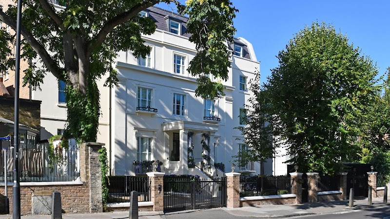 Loveday Abbey Road, nursing home in London