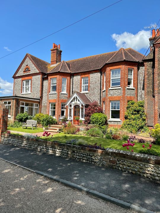 Greystoke Manor, residential care home in Worthing