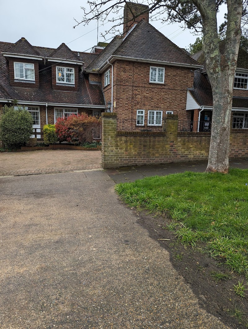 Offington Park Rest Home, residential care home in Worthing